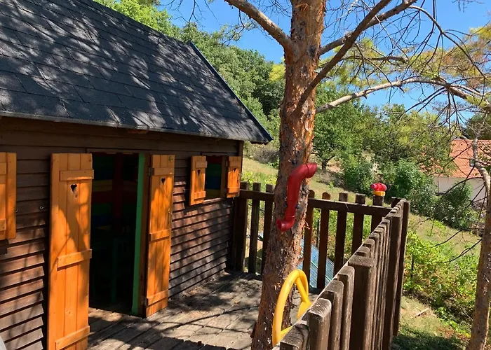 Panorama Pool بالاتونفوريد